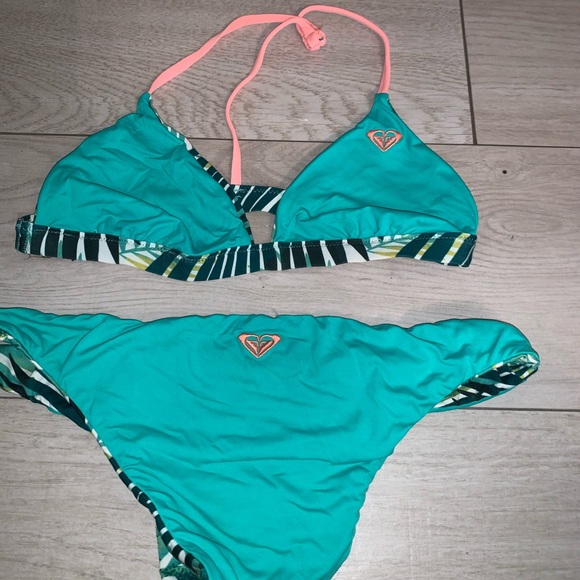 Roxy reversible tropical bikini - Picture 2 of 2